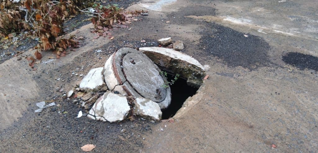 pothole due to a broken manhole on perambur roads