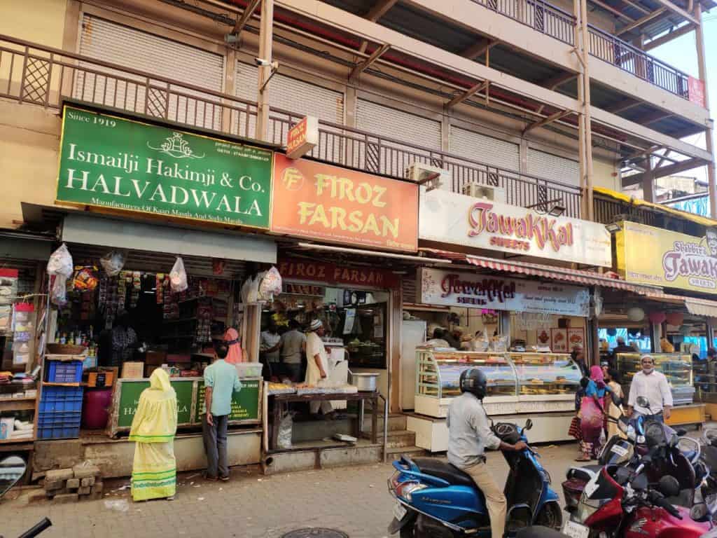 Shops in Bhendi bazaar