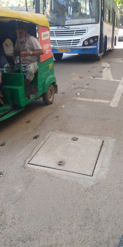 A good road with proper manholes