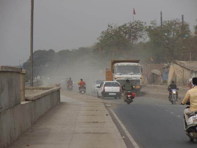 air pollution from road dust