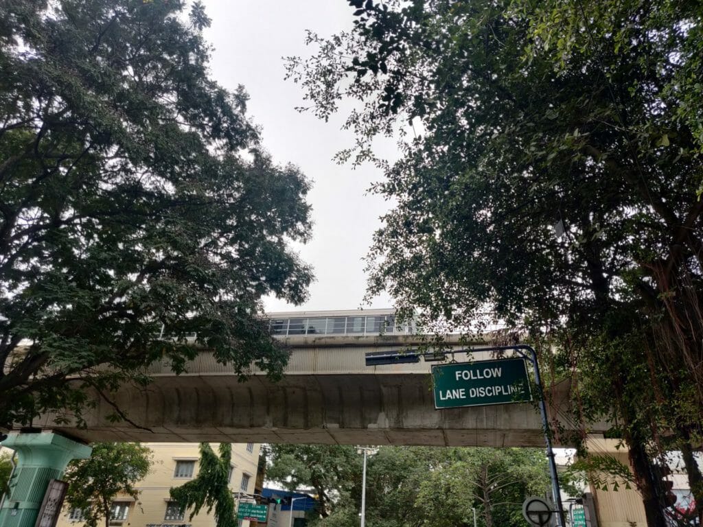A view of an elevated metro rail corridor in Bengaluru city