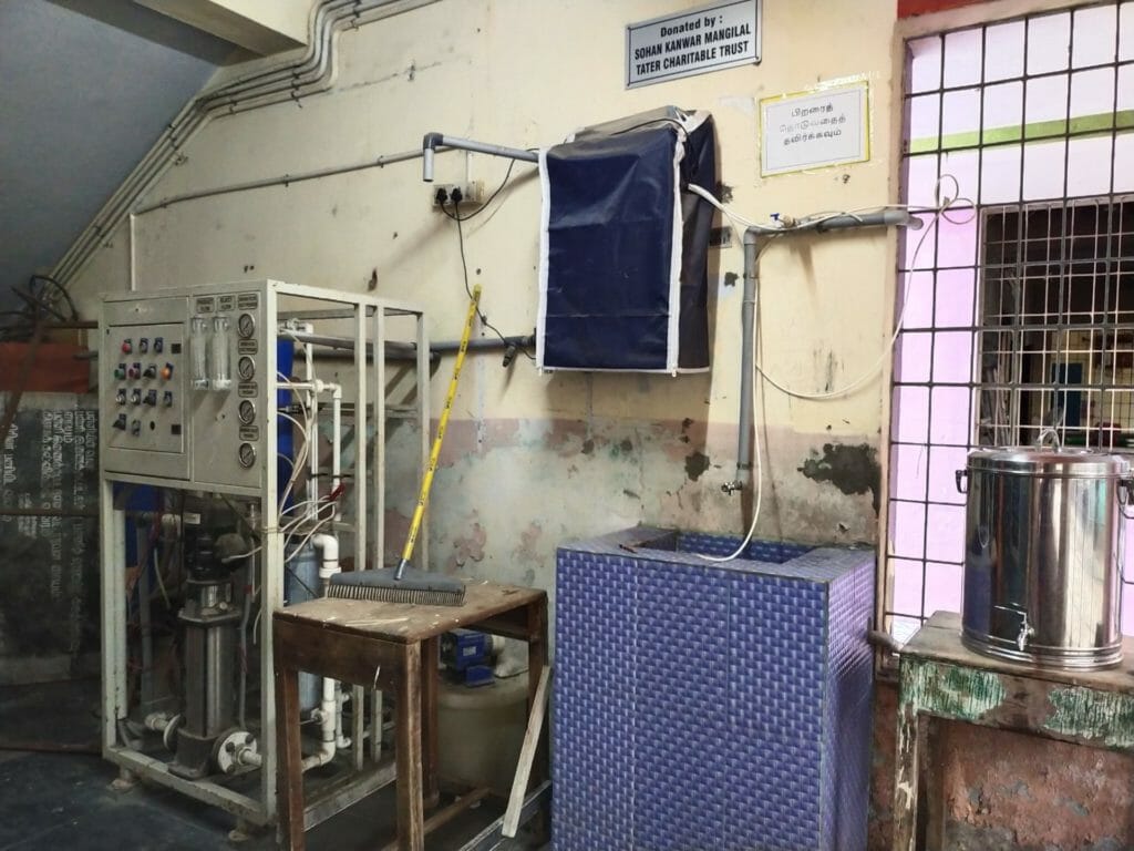 Dysfunctional RO water purifier in GCC school
