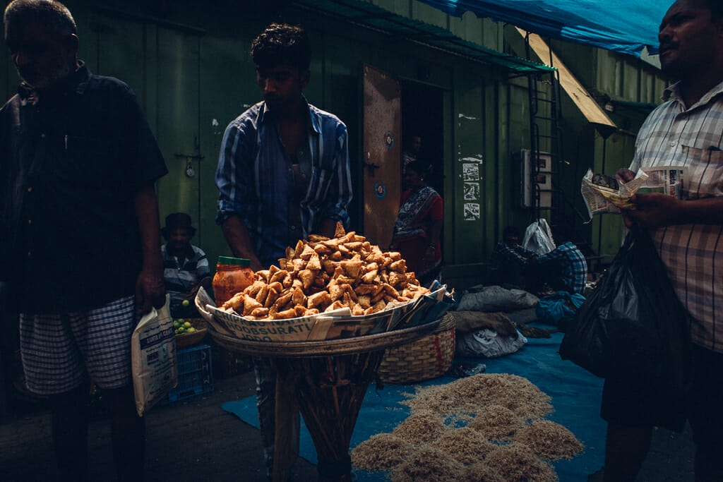 Street vendor selling samosa. Source: MS Gopal, Mumbai Paused