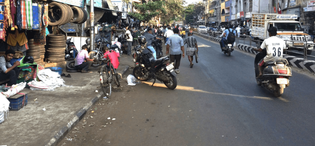 chennai-pudupet-pavement encroached-no space for pedestrian to walk