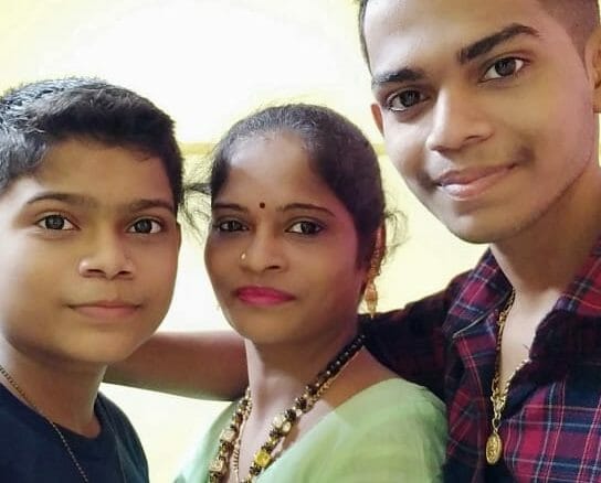 A selfie of Rakhi Naik and her two sons