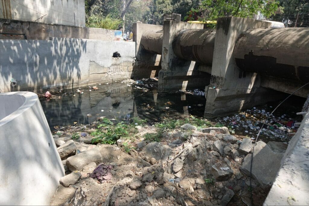 The condition of the drain near Passport Seva Kendra, Ejipura in December 2021  