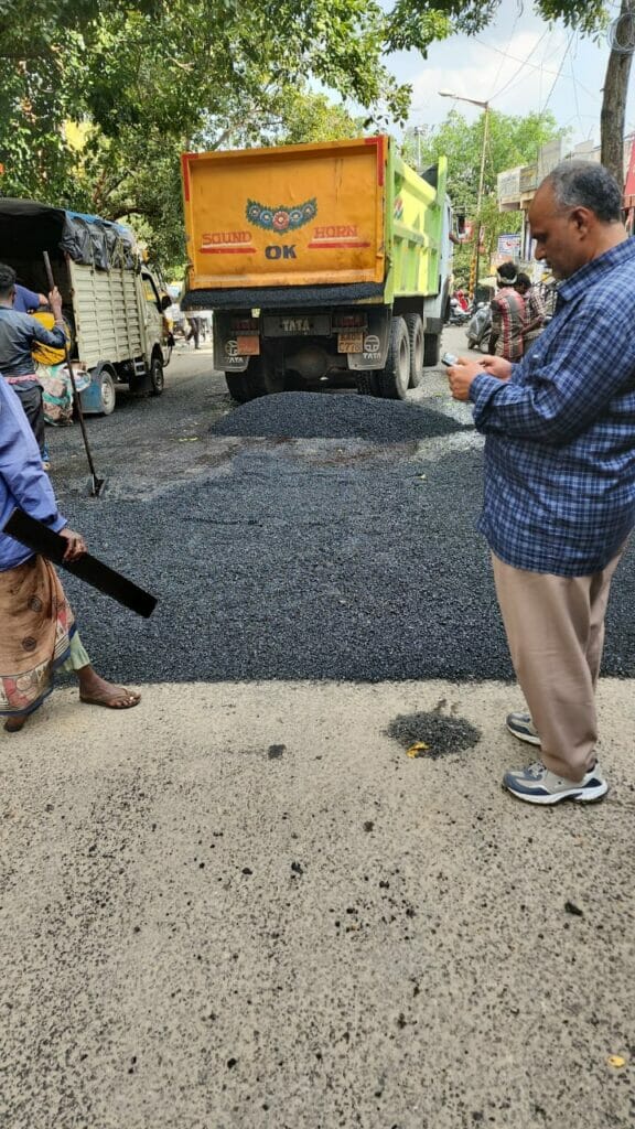 Engineers oversee filling of potholes in Bengaluru 