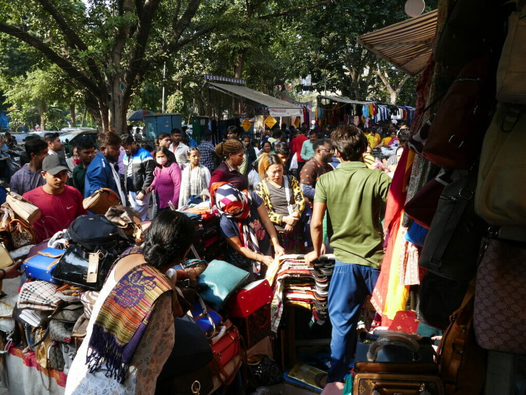 Crowds throng vendors in Delhi's Sarojini Nagar market