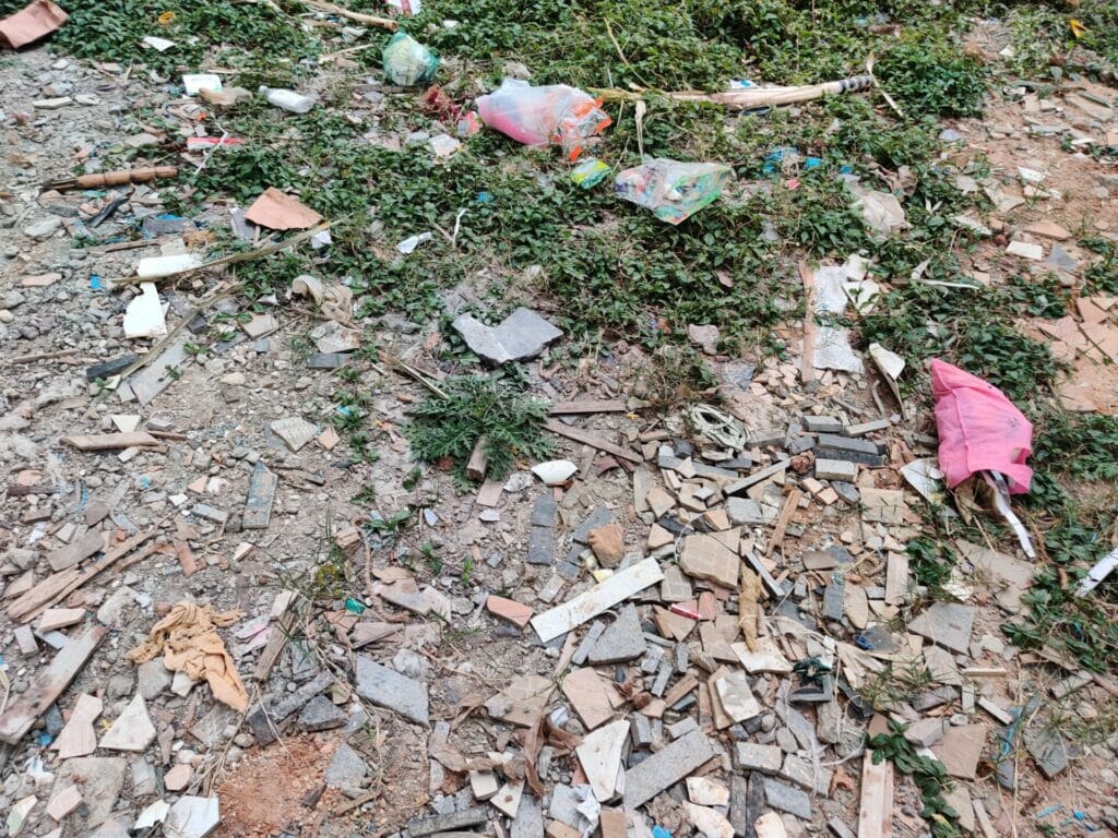 Construction waste along with other kinds of garbage in Bengaluru.