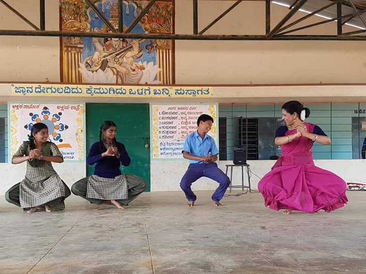 Dance demonstration at a government school