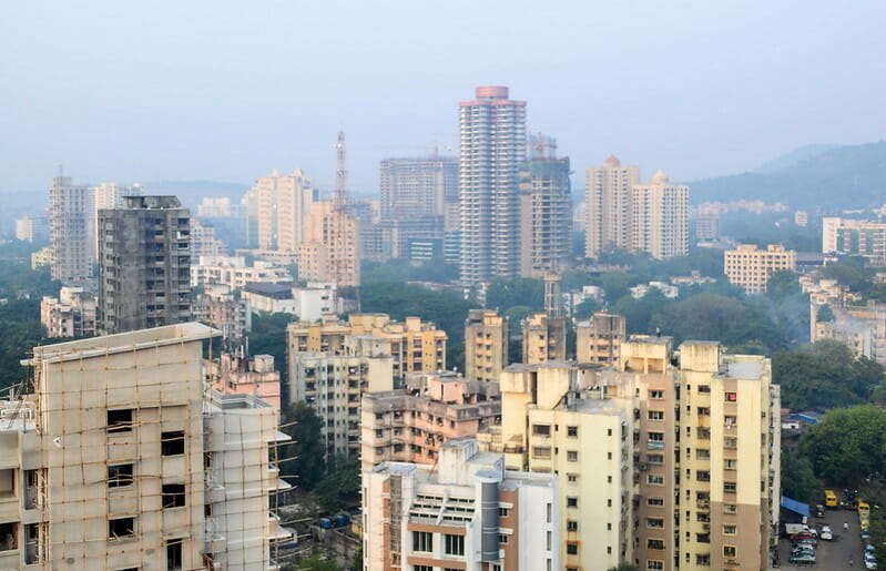 Mumbai's building in close proximity