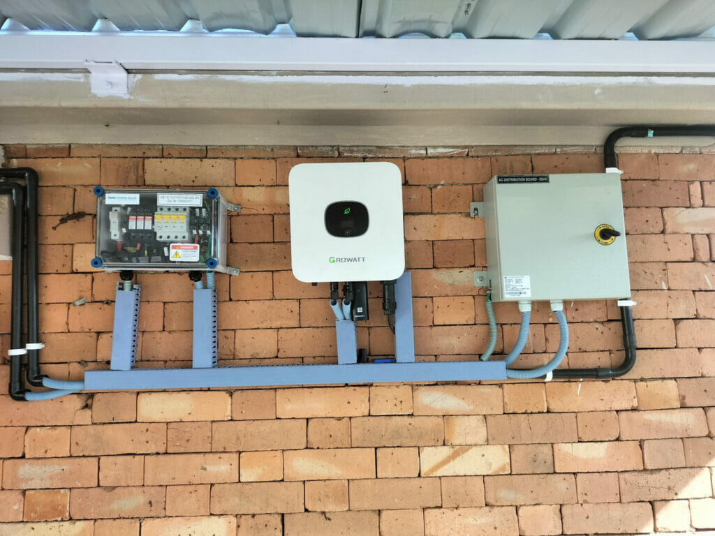 Junction box for rooftop solar power. 