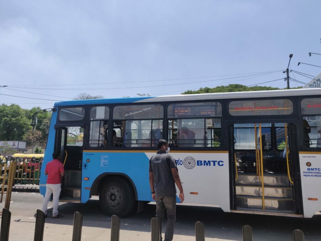 BMTC feeder buses between KR Puram and Baiyappanahalli metro stations 
