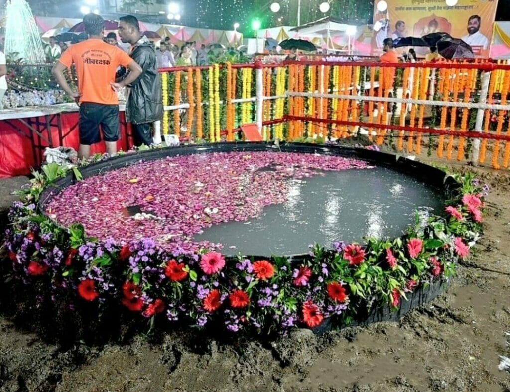 This year BMC spread awareness about the artificial pond immersion of Ganpati Idols. The BMC provided the citizens with artificial ponds. Pic: BMC Twitter