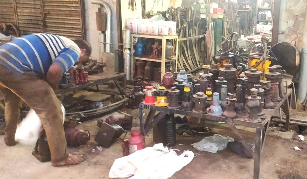 an old shop in chor bazaar