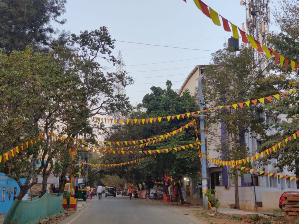 Buntings in Karnataka flag colours