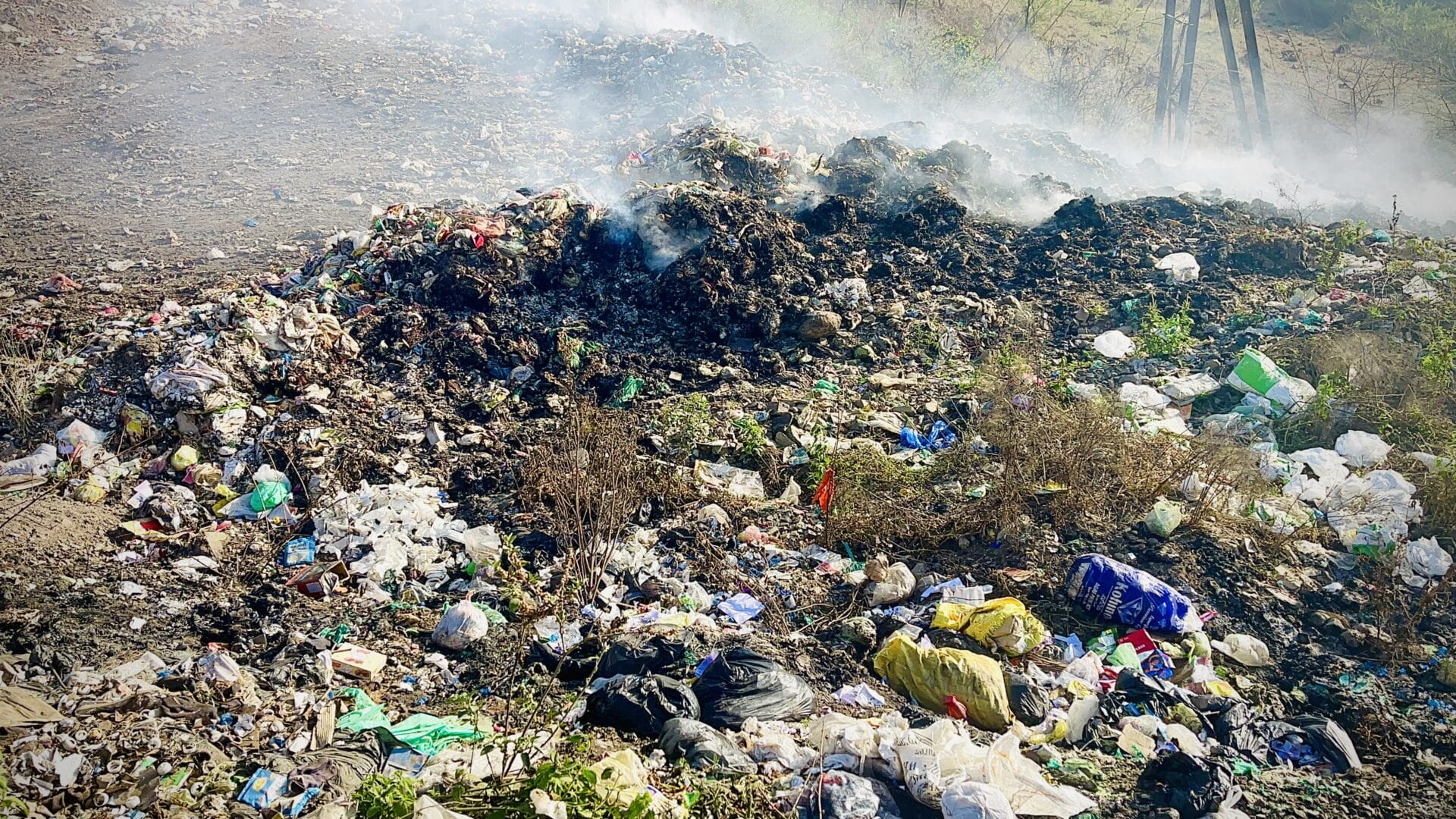 Rampant garbage burning reveals gaps in waste management in Pune's